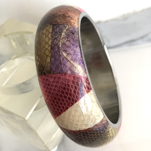 Snakeskin Earrings & Bracelet - Picture 7 of 10